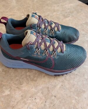 Nike React Pegasus Trail 4 Deep Jungle Night Maroon #DJ6159-301 Women's Size 7